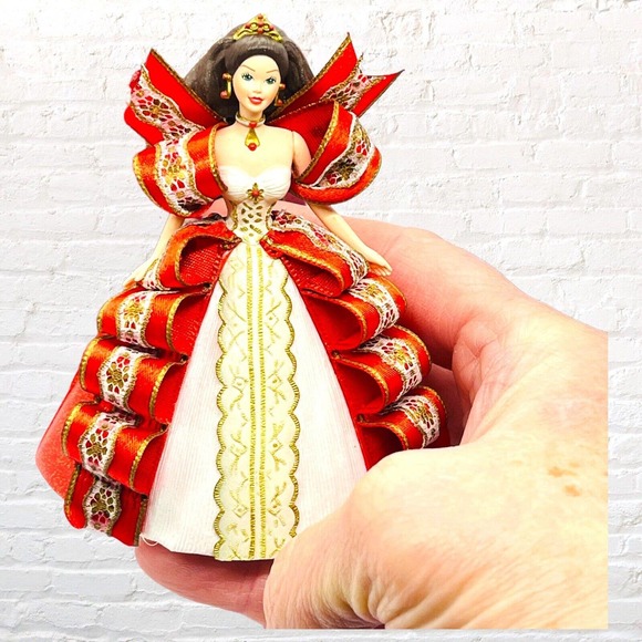 Barbie Hallmark Keepsake 1997 Christmas Ornament Red Holiday #5 Collectors Gift - Picture 13 of 16